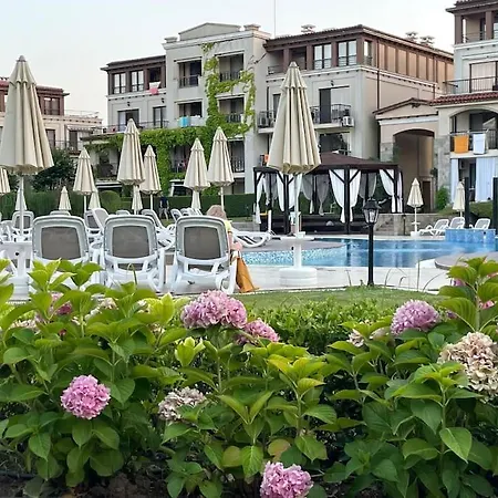 Life Apartmán Sozopol
